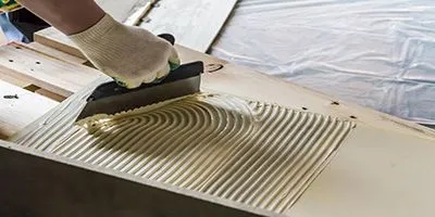 Новый полиуретановый клея для плитки Химфлекс!