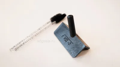 Инструмент (уголок) для формирования внешнего угла из эпоксидной затирки УД-2