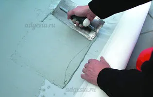 нанесение гидроизоляции Aquastop Flex Kerakoll